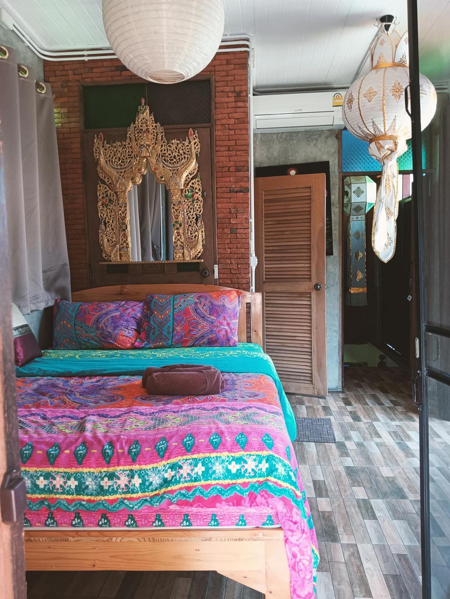Huen Chiang Man Hostel (Adults Only) チエンマイ エクステリア 写真