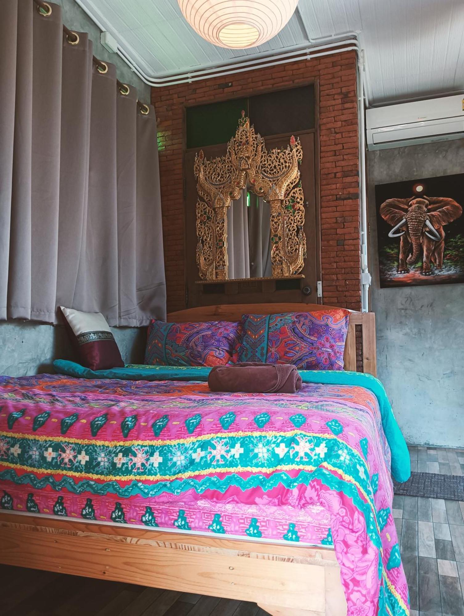 Huen Chiang Man Hostel (Adults Only) チエンマイ エクステリア 写真