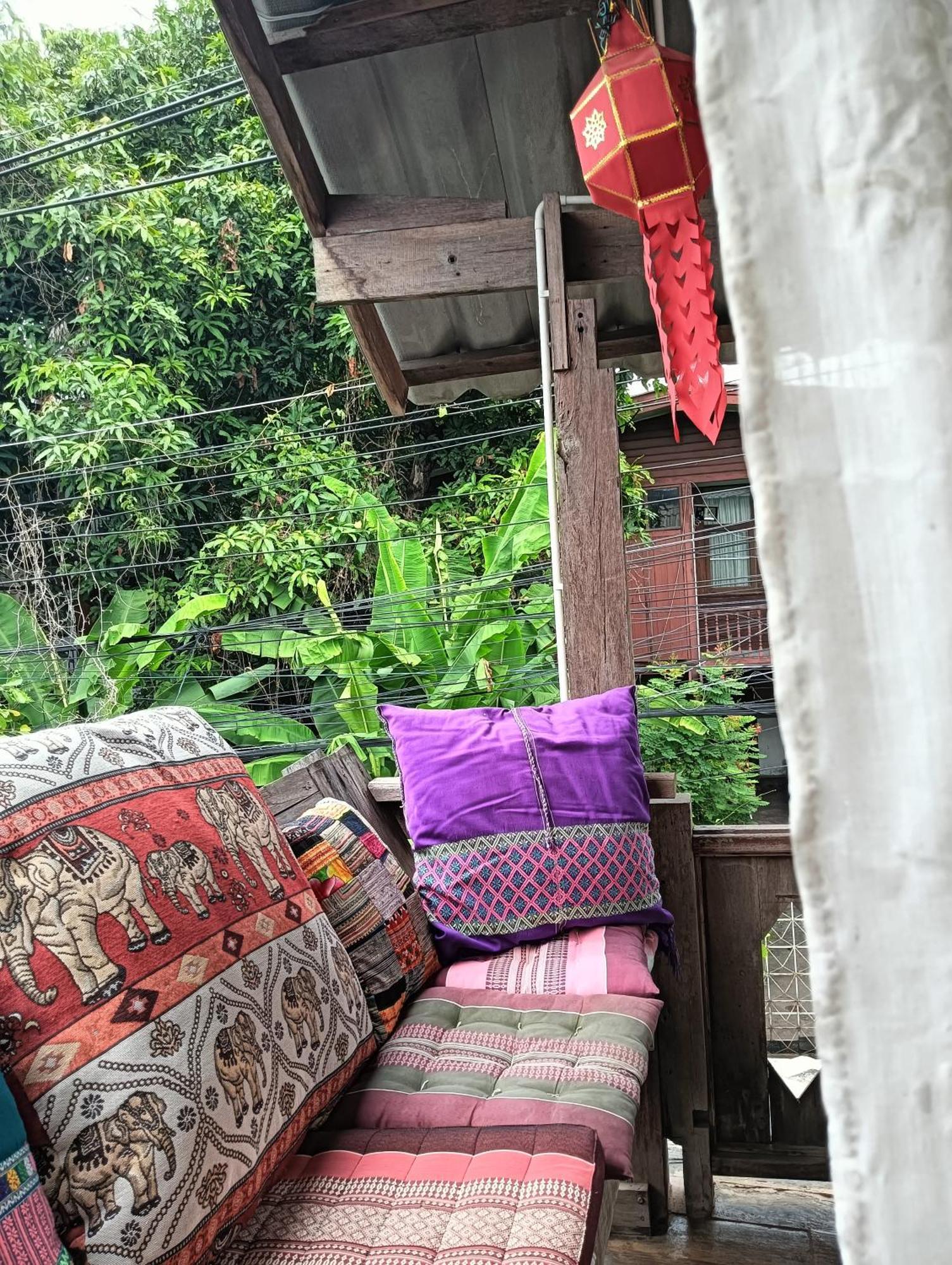 Huen Chiang Man Hostel (Adults Only) チエンマイ エクステリア 写真