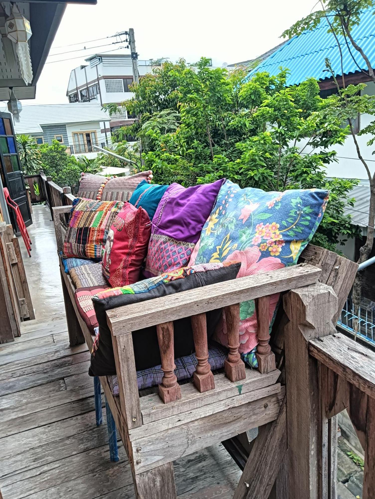 Huen Chiang Man Hostel (Adults Only) チエンマイ エクステリア 写真