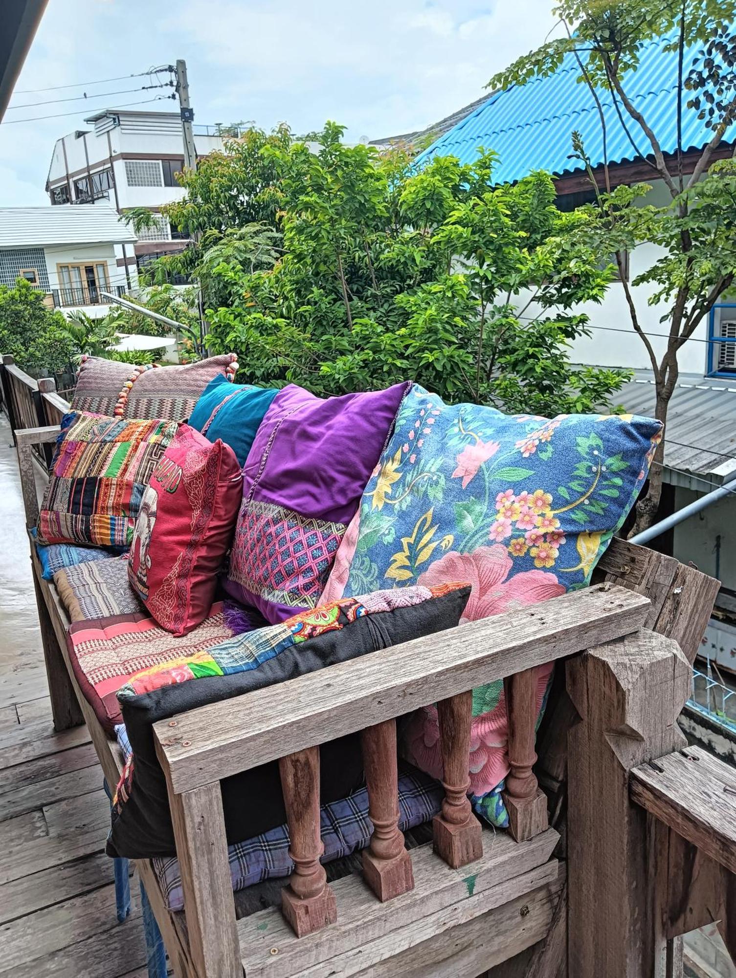Huen Chiang Man Hostel (Adults Only) チエンマイ エクステリア 写真