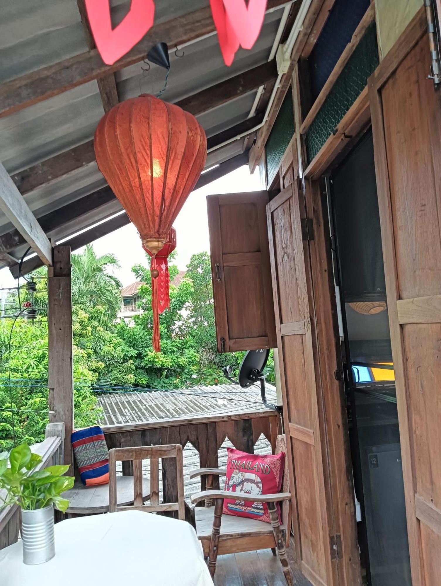 Huen Chiang Man Hostel (Adults Only) チエンマイ エクステリア 写真