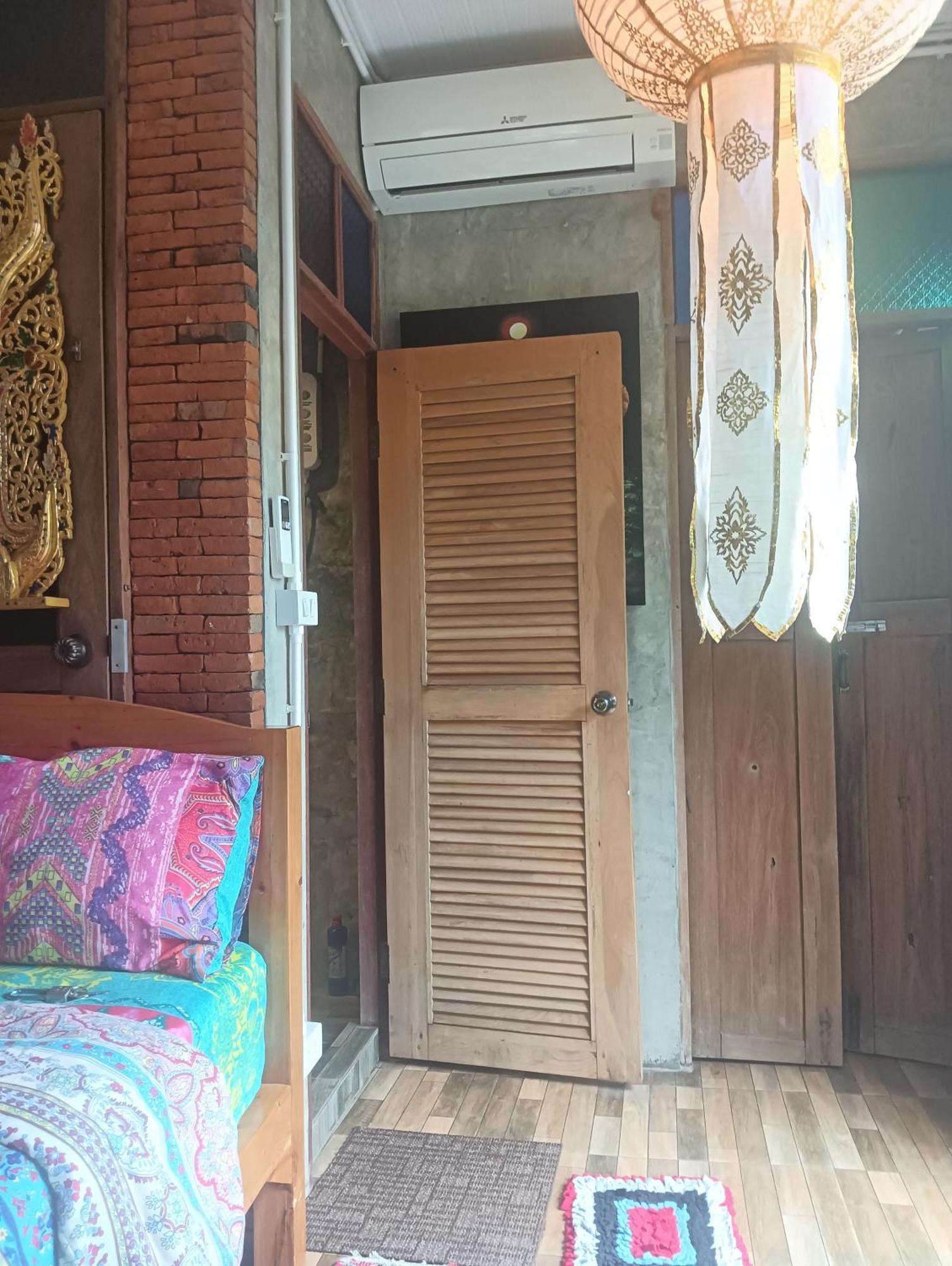 Huen Chiang Man Hostel (Adults Only) チエンマイ エクステリア 写真