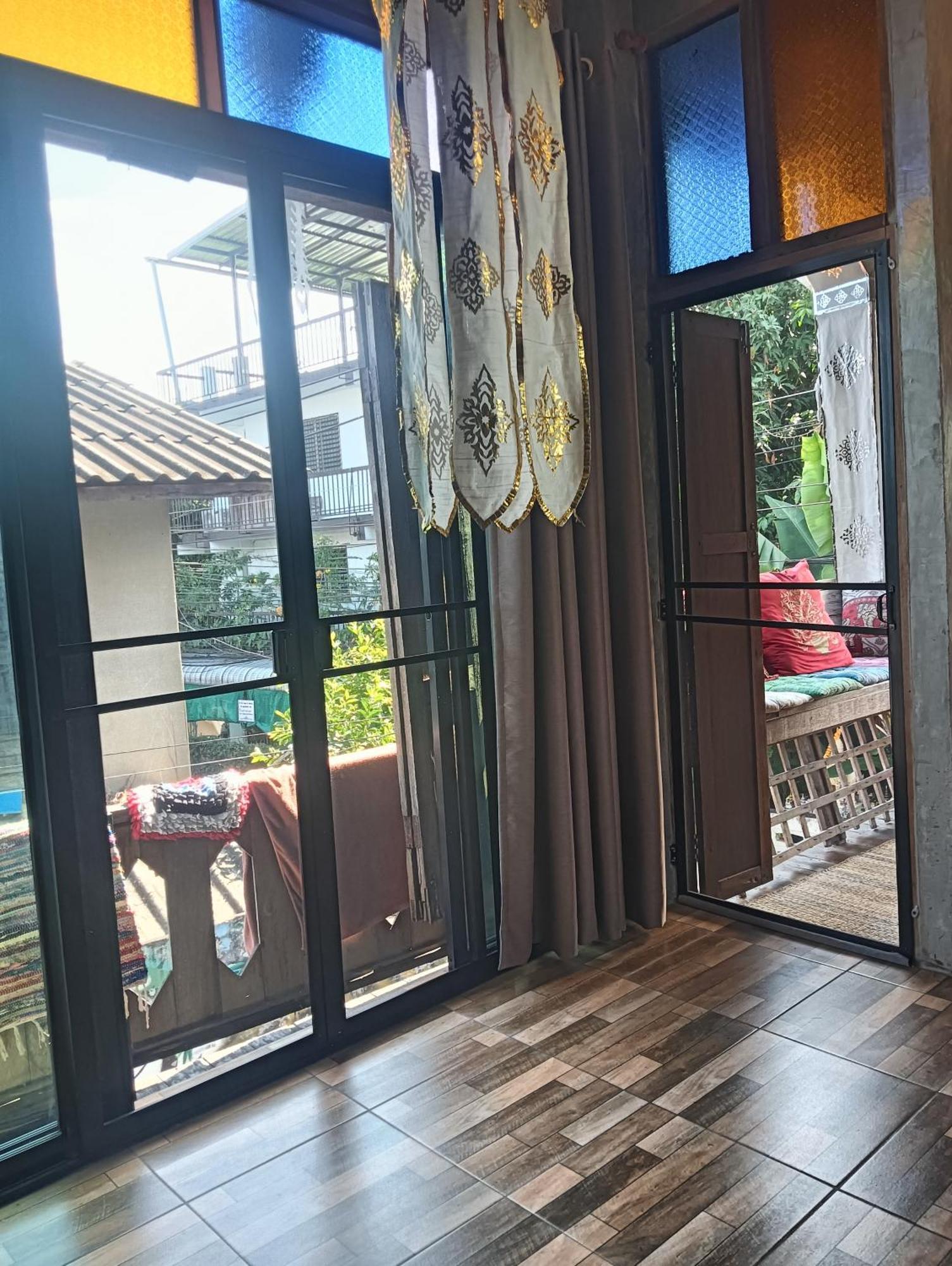 Huen Chiang Man Hostel (Adults Only) チエンマイ エクステリア 写真