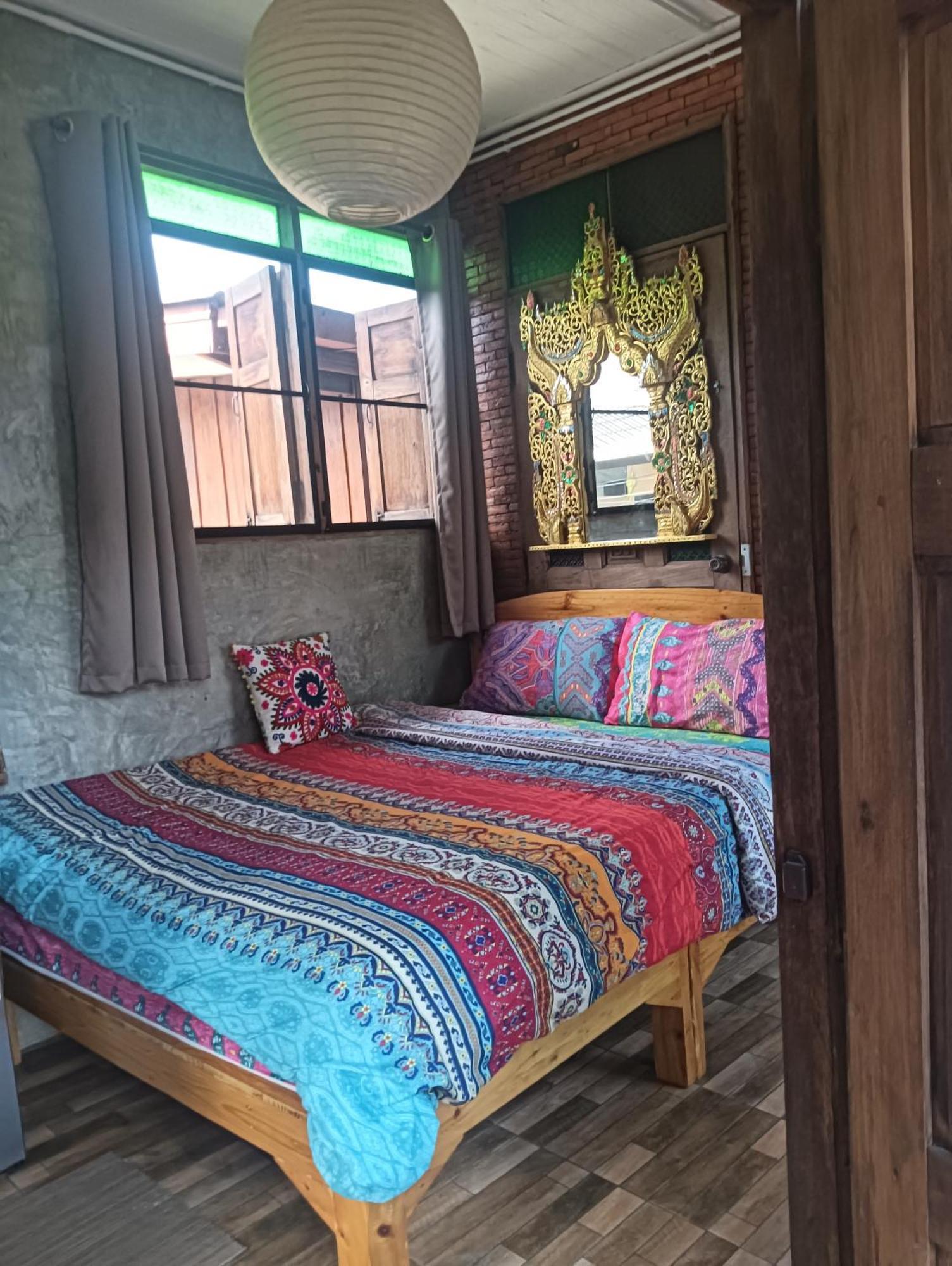 Huen Chiang Man Hostel (Adults Only) チエンマイ エクステリア 写真